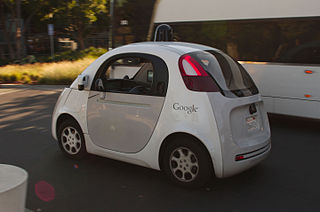 Selbstfahrendes Auto von Google - Bildquelle: Wikipedia / Michael Shick, Namensnennung – Weitergabe unter gleichen Bedingungen 4.0 international