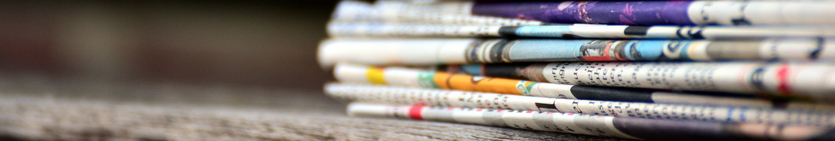 Zeitungsstapel - Bildquelle: Pixabay / congerdesign; Pixabay License
